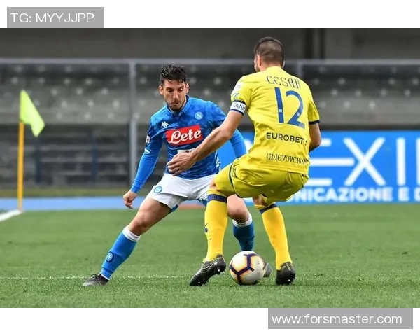 意甲精彩对决那不勒斯3-0战胜切尔西乌龙球引发争议判罚全场沸腾