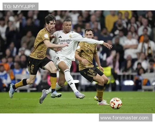 国王杯激战皇马4-3逆转切尔西帽子戏法点燃全场激情